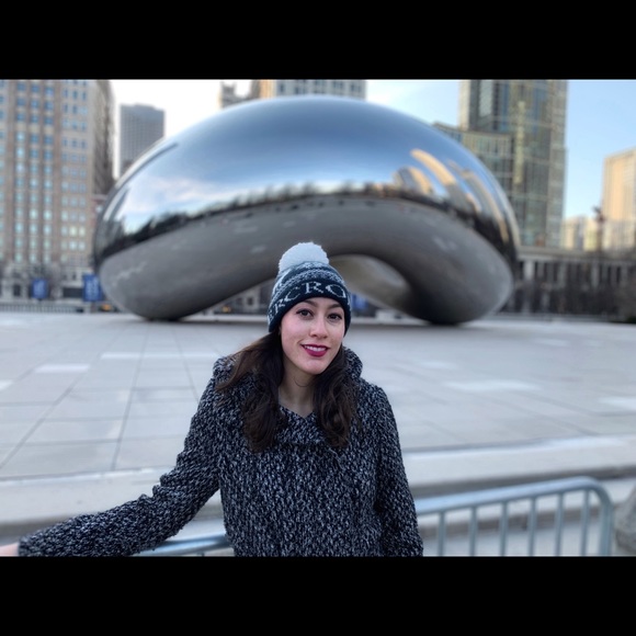 Hello Poshers 💕 - Picture 2 of 8